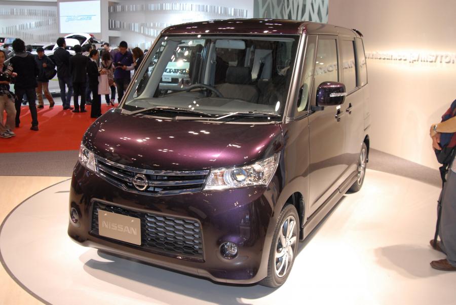  Nissan Roox 2010 года  (фото 8 из 23)